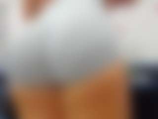 Live cam show with roxyrebeld - French on CamwithHer