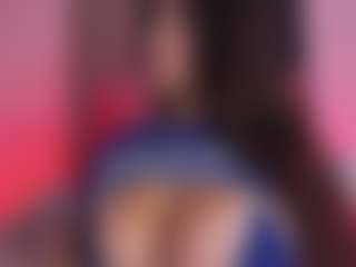 Live cam show with stephaniediaz - Lovense on Latina Girls