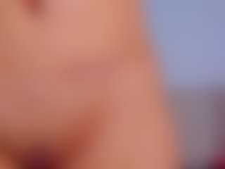 Live cam show with stephaniediaz - Shaved Pussy Curvy on Camsoda