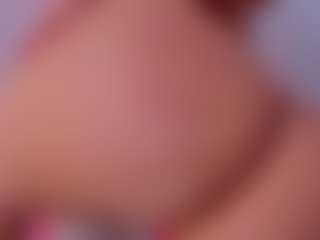 Live cam show with stephaniediaz - Strip on Uber Horny