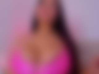 Live cam show with stephaniediaz - Athletic BBW on Camsoda