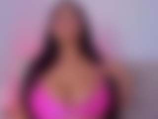 Live cam show with stephaniediaz - Latina on Camsoda | colombia