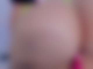 Live cam show with stephaniediaz - BBW on Soda Cam