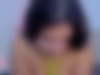 Live cam show with stephaniediaz - Shaved Pussy on Soda Cam