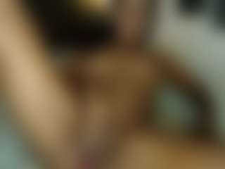 Live cam show with diana-reine - Ebony Teen (18+) on fapnchat
