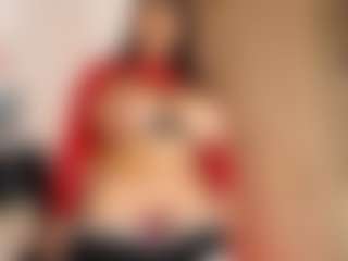 Live cam show with paraadisecity - Brown Eyes on SmokeAndPoke