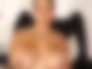 Live cam show with paraadisecity - Fingers on CamClone