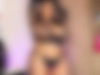 Live cam show with paraadisecity - Latina Petite on Milfs Live | colombia