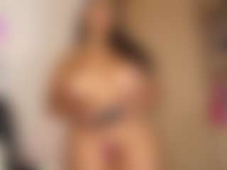 Live cam show with paraadisecity - Amateur Curvy on Big Tits