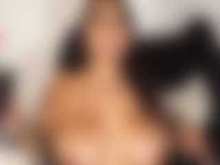Live cam show with paraadisecity - Striptease on SpunkLive