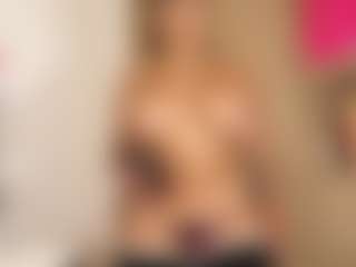 paraadisecity's Live Sex Cam Show
