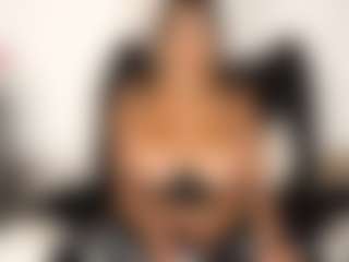 paraadisecity's Live Sex Cam Show