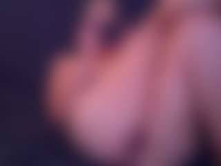 veronica the MILF's Live Sex Cam Show