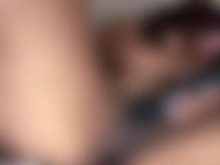 Live cam show with ICE - White Curvy on TeamSkeetLive | united states