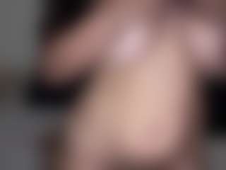 Live cam show with ICE - Squirt Curvy on Camsoda