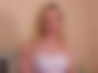 Live cam show with ChristiHanson - Hairy Pussy on Gym Cam Girls