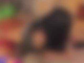 Live cam show with Luisa Baker - Spank on Camsoda