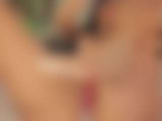 Live cam show with Luisa Baker - Spank Toys on https://playwithruby.com