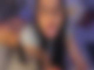Live cam show with Luisa Baker - Fingers on milfzrlive.com