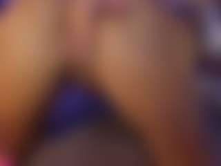 Live cam show with Luisa Baker - Fingers on fapnchat