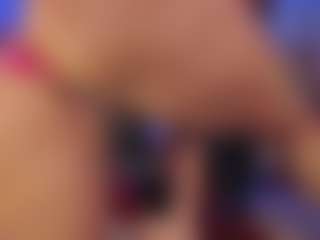 Live cam show with Luisa Baker - Raven Hair on Gym Cam Girls
