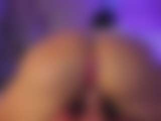 Luisa Baker's Live Sex Cam Show