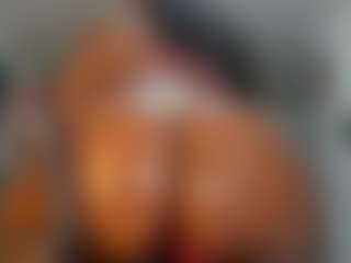 Live cam show with alexislondon - Black Squirt on crypto-cams