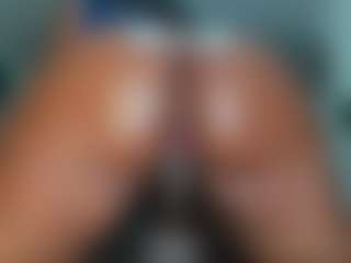 alexislondon's Live Sex Cam Show