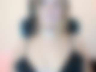 Live cam show with kristen_latin - Blonde Hair on Stripli.com