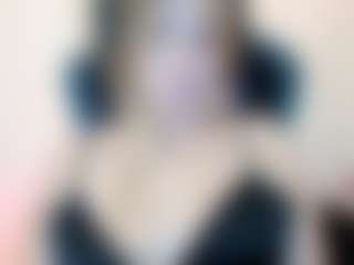 Live cam show with kristen_latin - Blonde Hair on milfzrlive.com