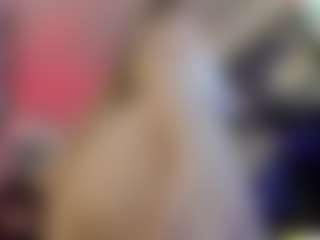 Live cam show with kristen_latin - Deepthroat on TeamSkeetLive