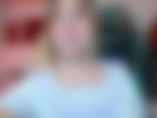 Live cam show with kristen_latin - Strip Curvy on CamClone