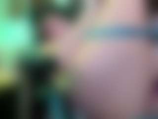 Live cam show with kristen_latin - Tease on livesuperchat.net