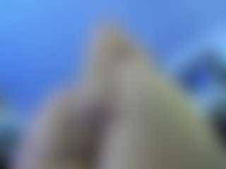 Live cam show with kristen_latin - Brown Eyes MILF on friskycurves.com