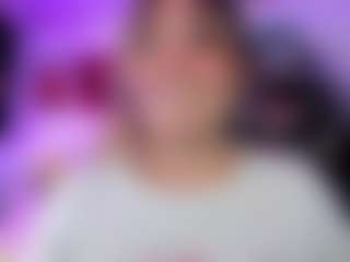 Live cam show with kristen_latin - Squirt MILF on luckytryst.com