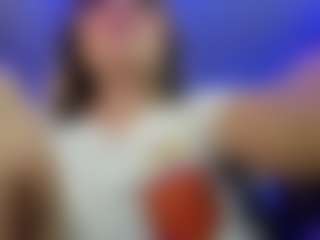 Live cam show with kristen_latin - Gamer MILF on boobsie.com