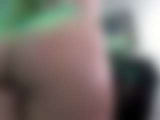 Live cam show with kristen_latin - Ice on dropp.cam