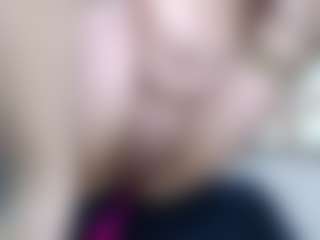 Live cam show with onehotblonde - Squirt on Dolls Live