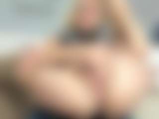onehotblonde's Live Sex Cam Show