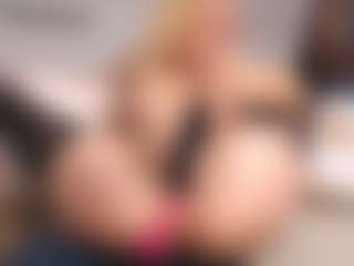 onehotblonde's Live Sex Cam Show
