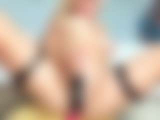 onehotblonde's Live Sex Cam Show