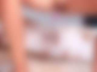 onehotblonde's Live Sex Cam Show