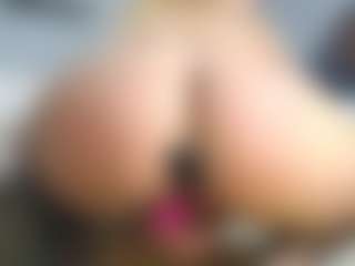onehotblonde's Live Sex Cam Show