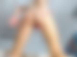 onehotblonde's Live Sex Cam Show