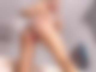 Live cam show with onehotblonde - Spank on Camsoda