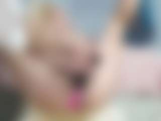 onehotblonde's Live Sex Cam Show