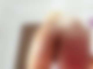 onehotblonde's Live Sex Cam Show