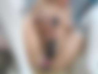 onehotblonde's Live Sex Cam Show