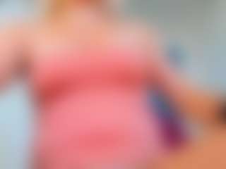 Live cam show with ninadee - Smoking on Camsoda