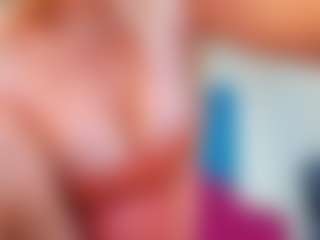 Live cam show with ninadee - Ride on Camsoda